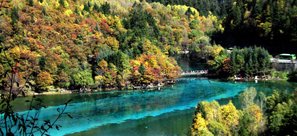 Jiuzhaigou Essence Tour Sichuan