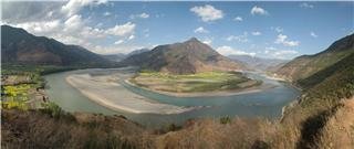 Первая излучина реки Янцзы