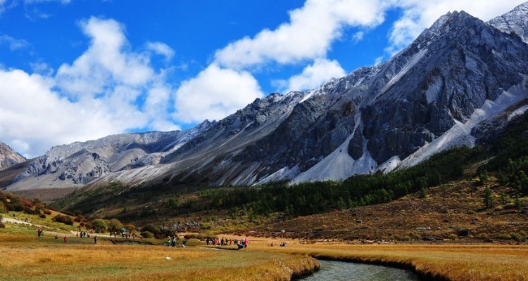 Trekking around Gongga Shan