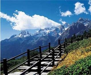 Снежная гора Нефритового дракона