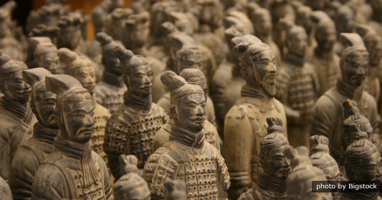 armée en terre cuite