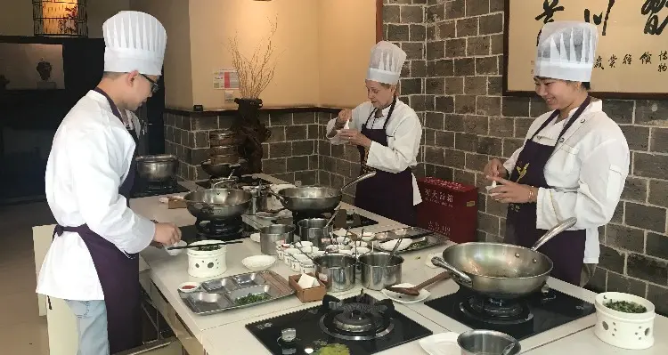 learn Sichuan cooking