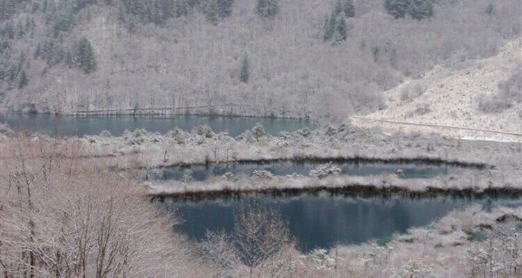 Shuzheng Lakes look not so good in winter