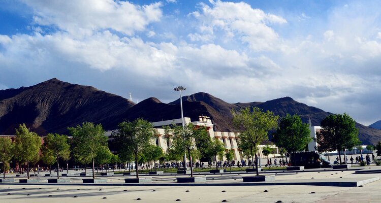 Lhasa Railway station
