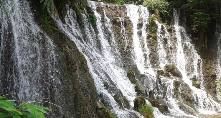 Mount Emei is cool in summer