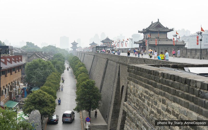 Древняя городская стена