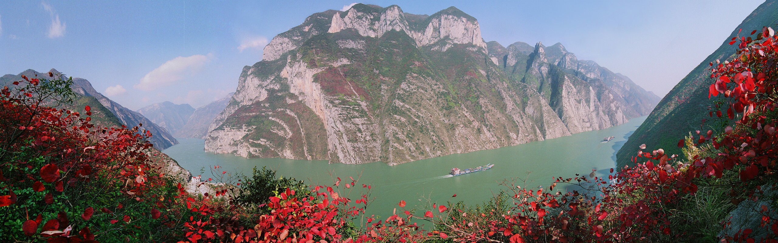 5-Day Chongqing and Yangtze River Cruise Tour