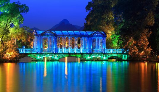 Spectacle son et lumière