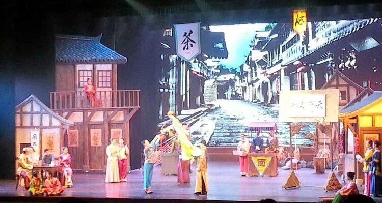 Performances at Mount Emei