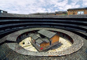Earthen building