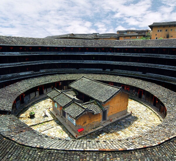tulou with the red lanterns