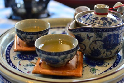 porcellana bianca e blu, tè