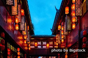 Crucero de balsa de bambú