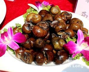 Fried river snails