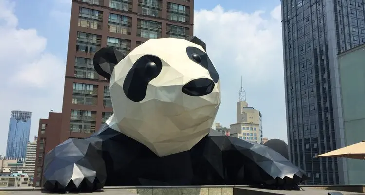 panda sculpture