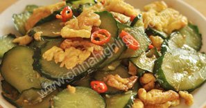 Scrambled Eggs with Cucumber