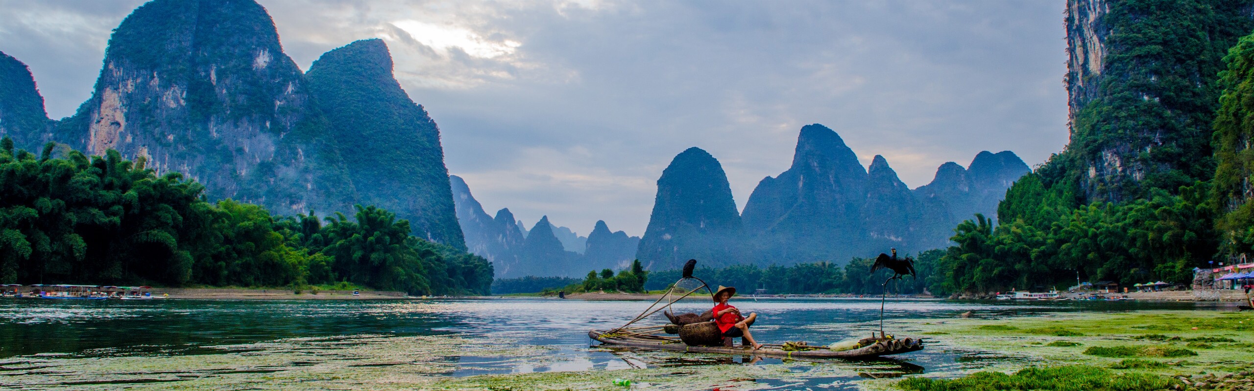 One Day Private Li River Cruise and Yangshuo Countryside Tour