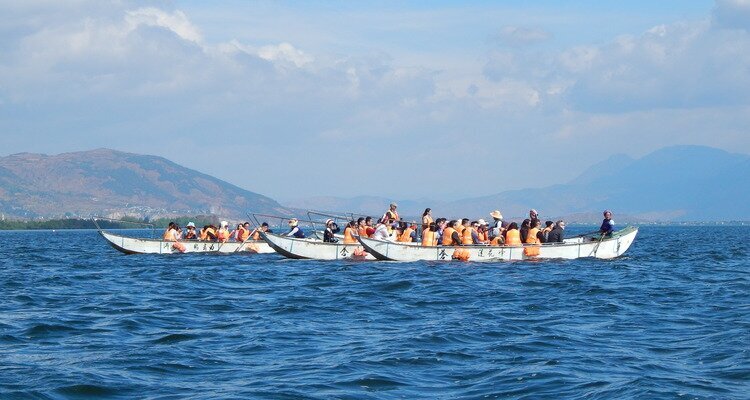 Cruise on Erhai Lake
