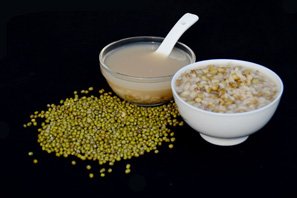 Congee with mung bean