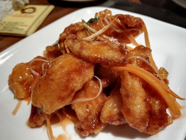 Cerdo agridulce crujiente, el plato insignia de Harbin.