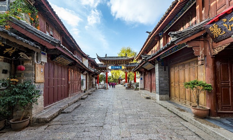 Lijiang Old Town — A Walk Through Lijiang's 800 Years of History