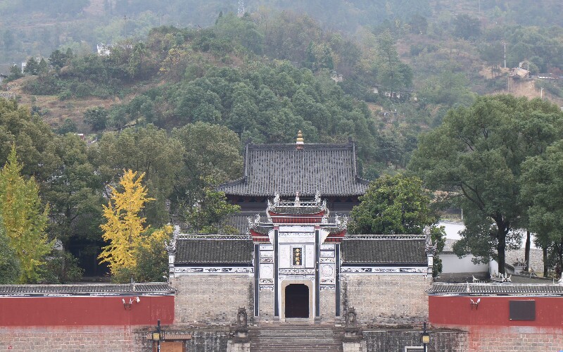  Huangling Temple 