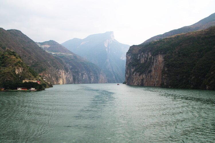 Пик Трёх ущелий — гора Чицзя