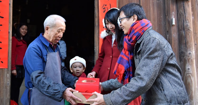 Chinese New Year Gifts for seniors
