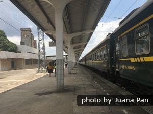 Shanghai - Guangzhou overnight train, China train