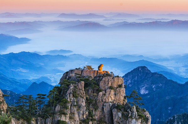 Essence of Huangshan Tour