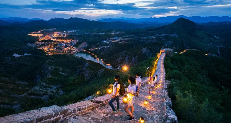 walking on the Great Wall at night