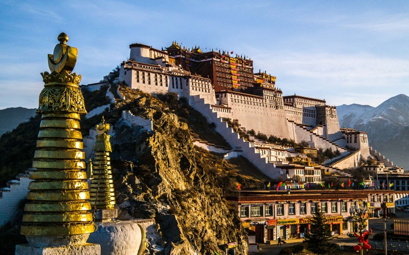 Potala Palace — Highest Tibetan Castle in the World
