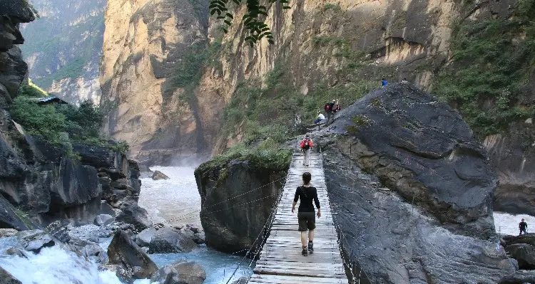 Hiking in Tiger Leaping Gorge