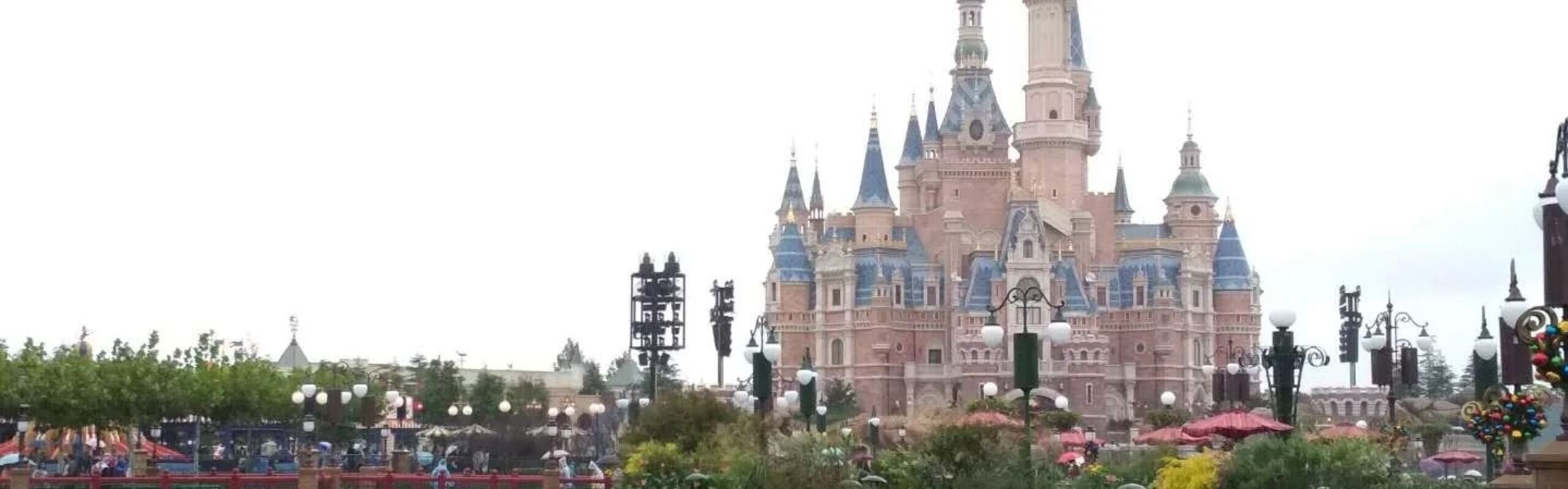  Shanghai Disneyland Park: How to Visit and Tips 