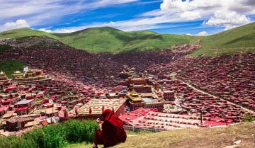 ラルンガル僧院