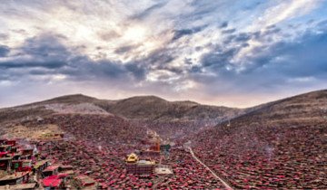 ラルンガル・ゴンパ