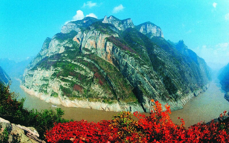 Yangtze Cruise Routes, Upstream and Downstream    