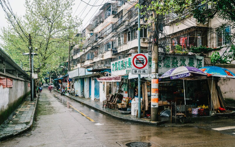  Local Shanghai Life and Run the Track (RTT) 