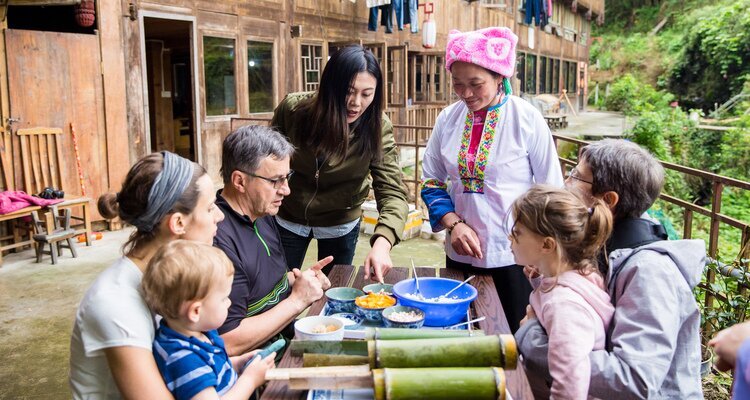 make bamboo-tube rice