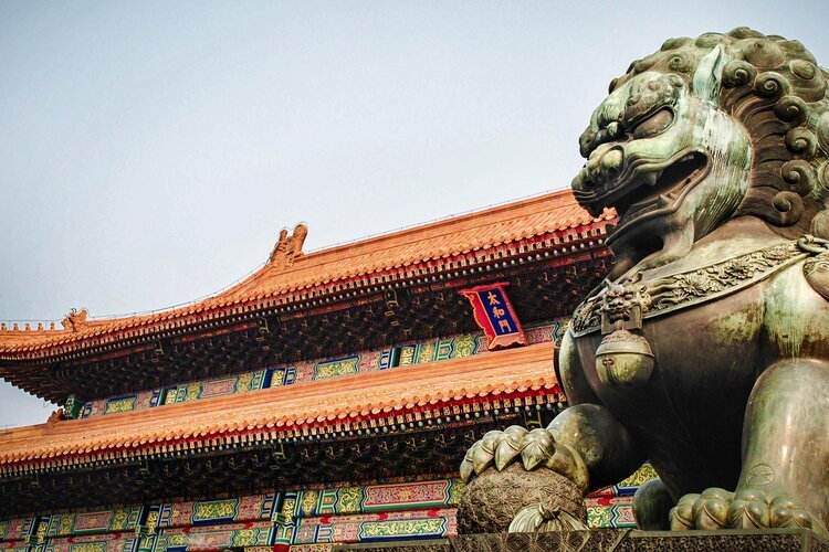 Каменные львы у ворот Запретного города