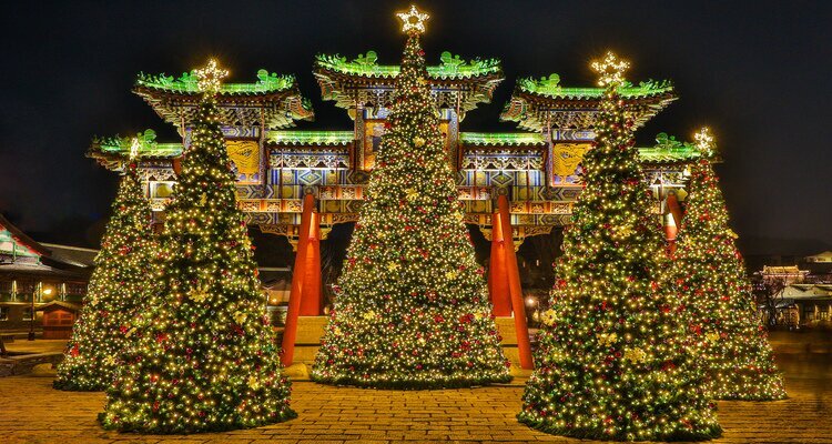 Christmas tree in Gubei Water Town