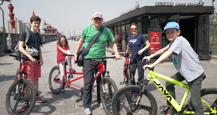 Cycle on the Ancient City Wall