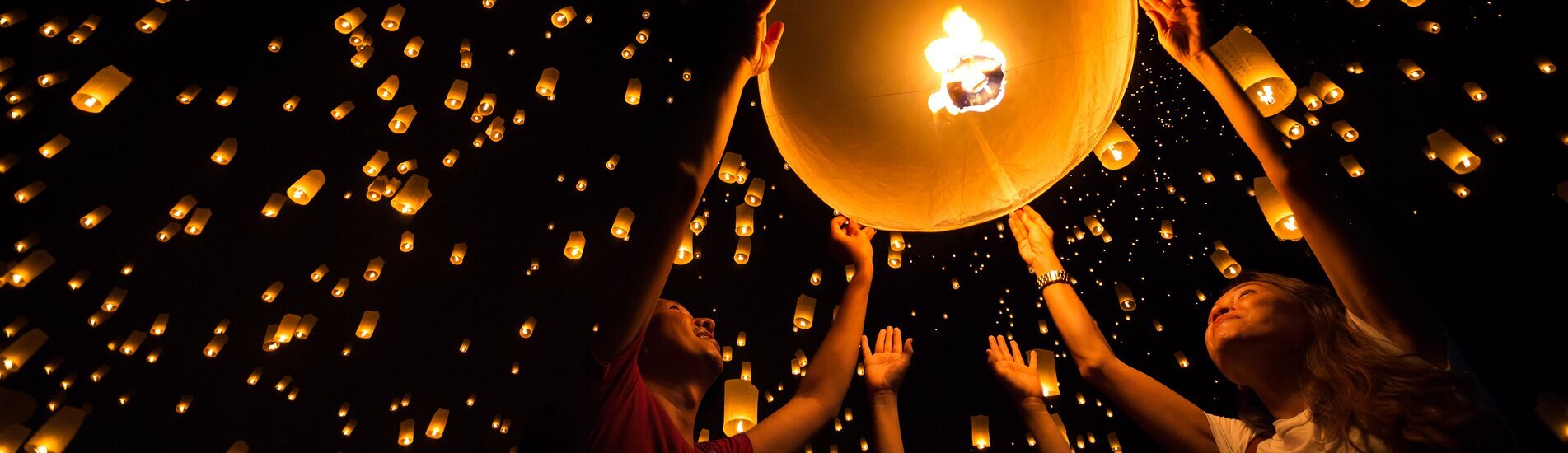 Loy Krathong und Yi Peng Laternenfest 2025, 2026 und 2027