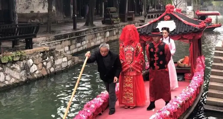 Chinese wedding on the water