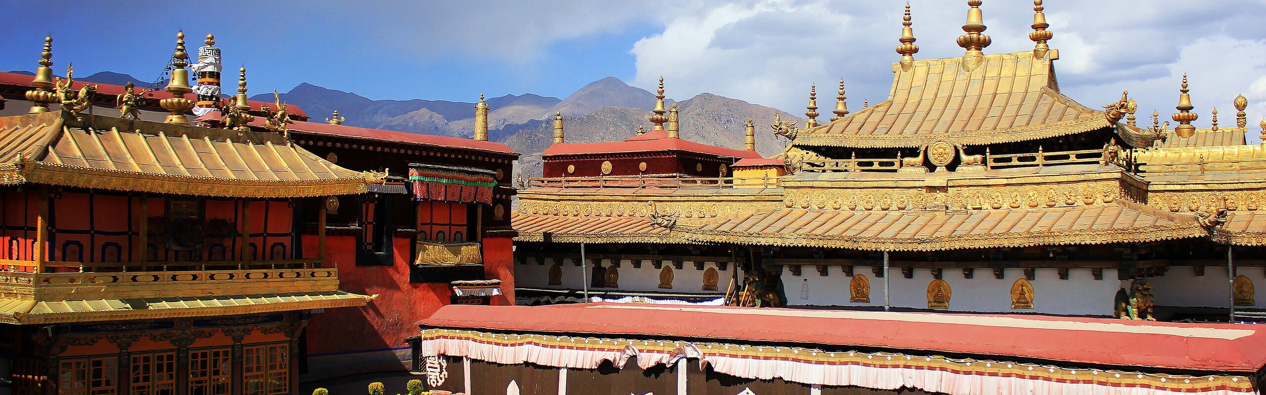 Tibet's Must-Visit Temples: A Complete Guide
