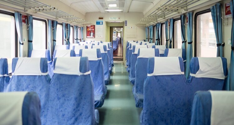 A hard-seat coach