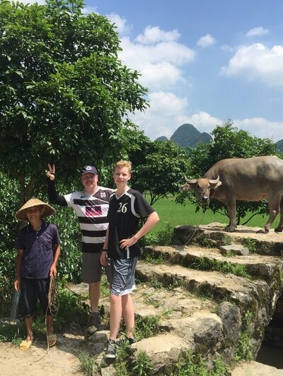 Randonnée le long de la rivière Yulong