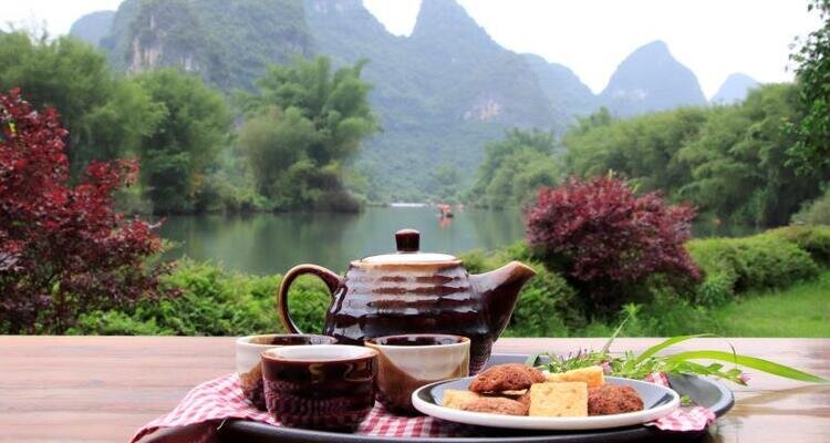 afternoon tea by Yulong river