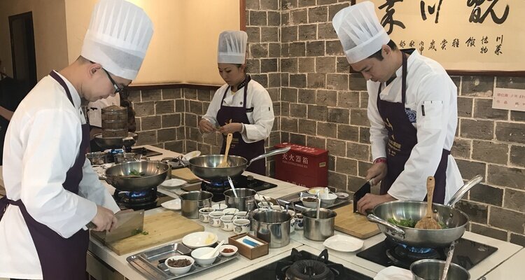 Cook Sichuan Cuisine in the museum