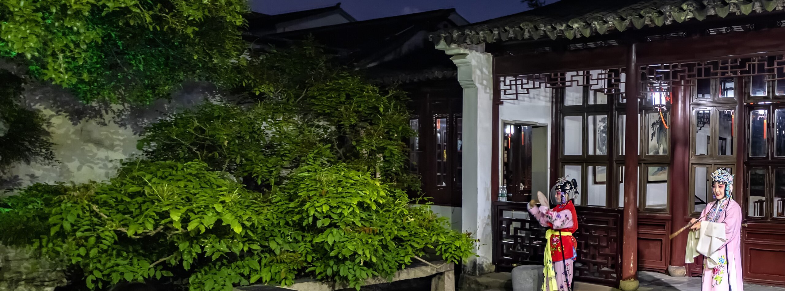 Flavours, Opera & the Art of Life on Pingjiang Road